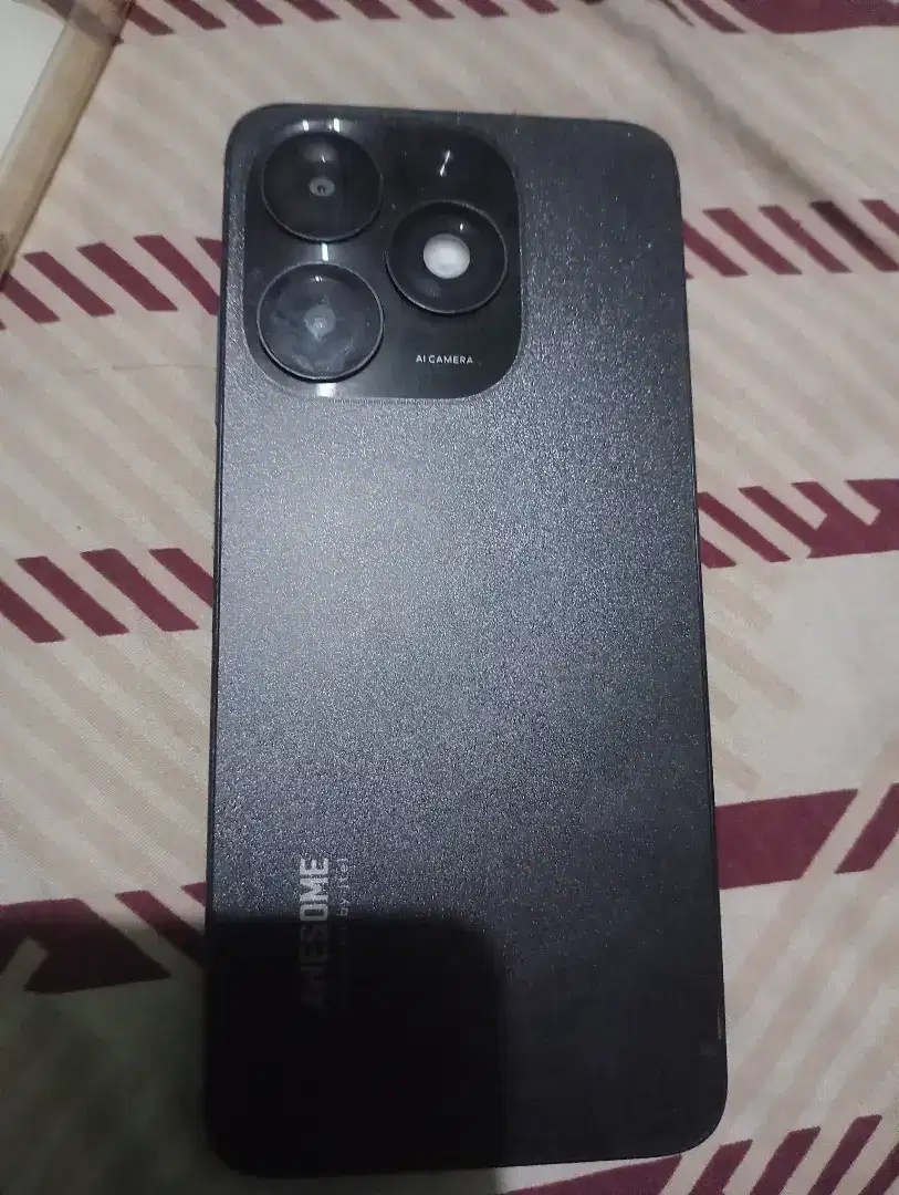 Itel A50 min lcd retak di atas