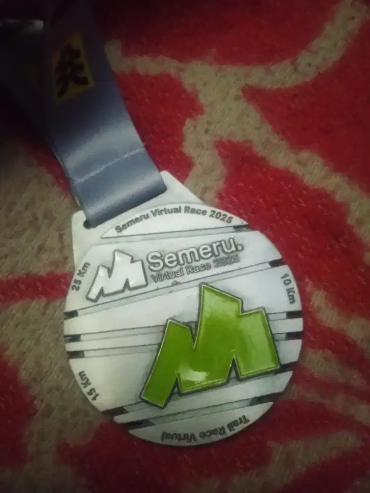 Medali Semeru VirtualRun 25 KM