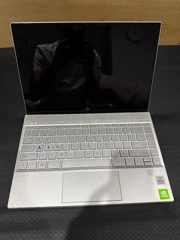 Laptop HP ENVY 13 bekas 2020