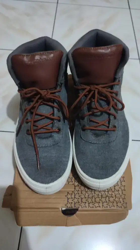 Sepatu North Star UK 40