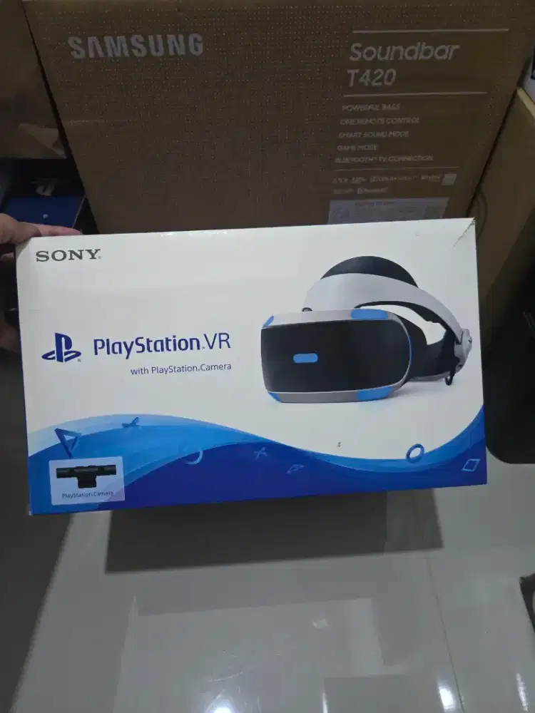 Playstation VR with Playstation Camera