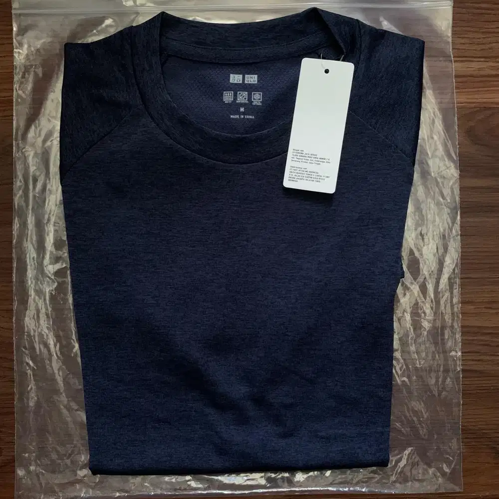 Kaos Uniqlo Dry Ex Crew Neck Original Baru - Warna Rare Biru Navy