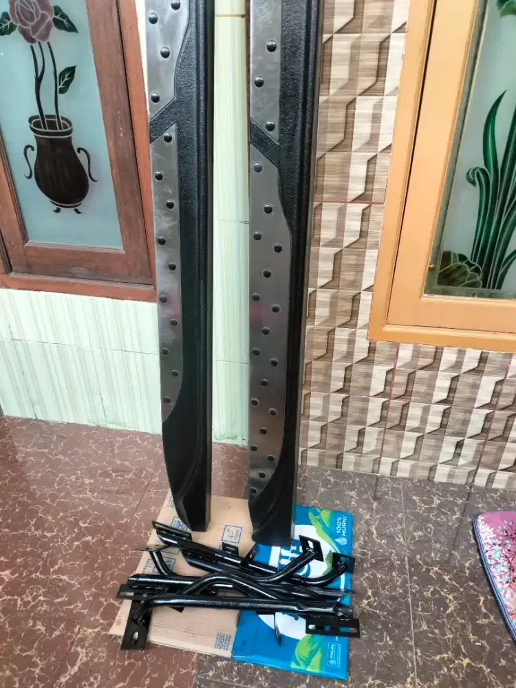 Di jual postek mobil expander cross