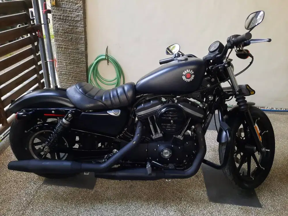 Sportster Iron 883 2021 black doff