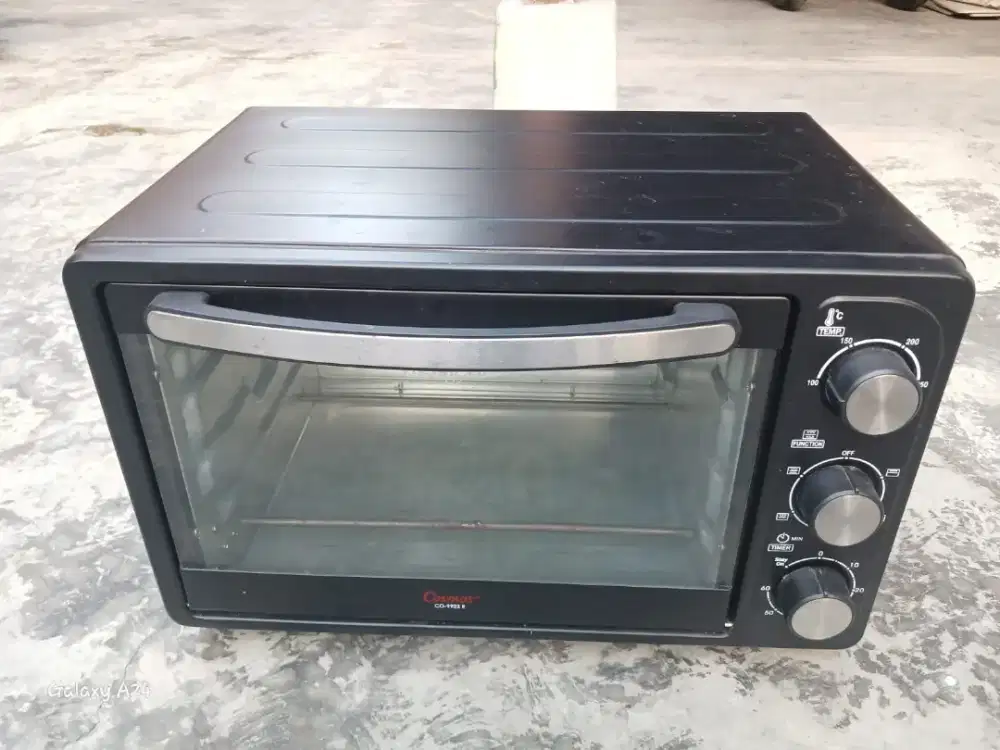 Oven Merk Cosmos