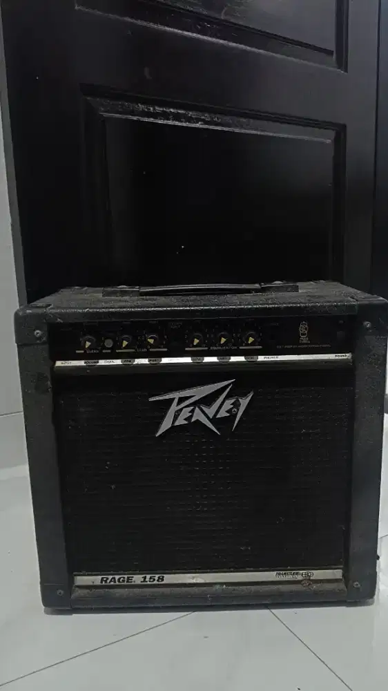 Peavey Rage 158