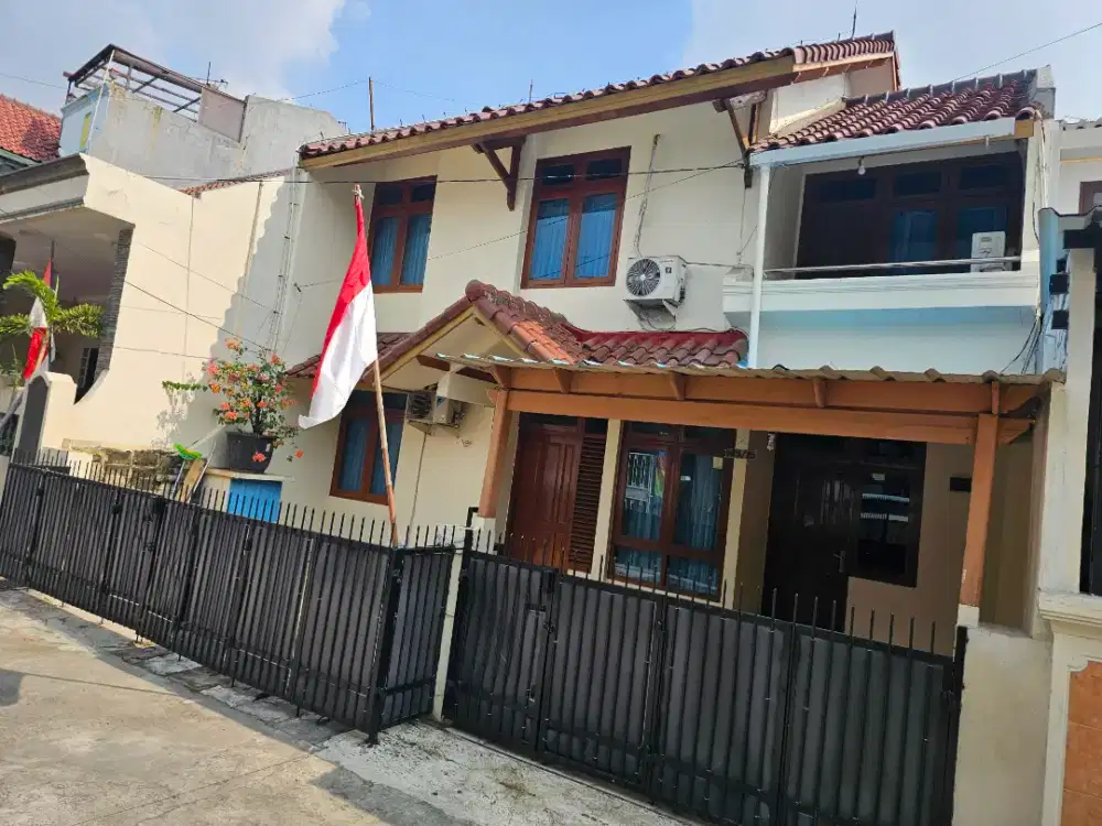Jual Rumah 2 lantai di Komplek Bea Cukai, Sukapura, Jakarta Utara