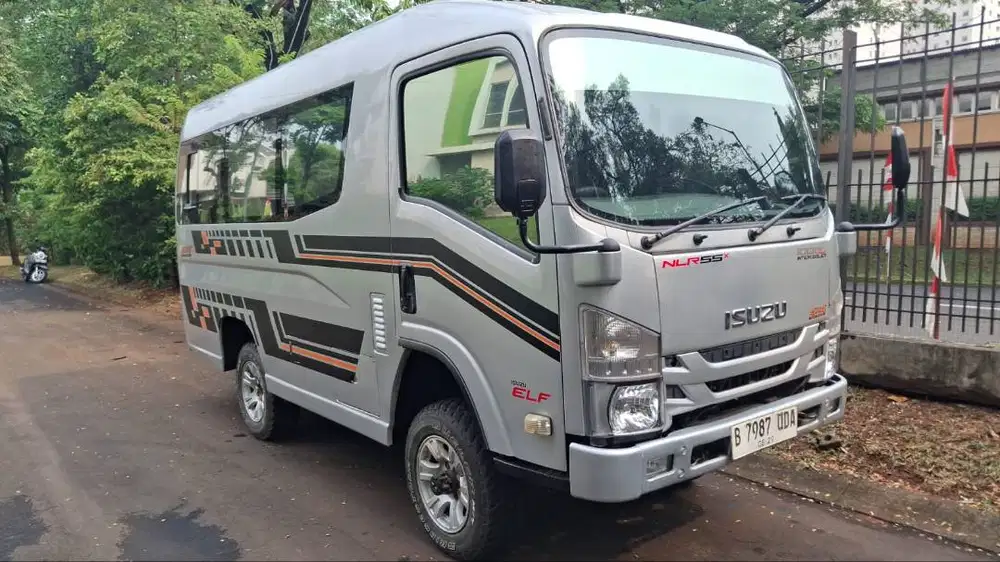 Isuzu ELF Minibus NLR 4x4 2019 Termurah