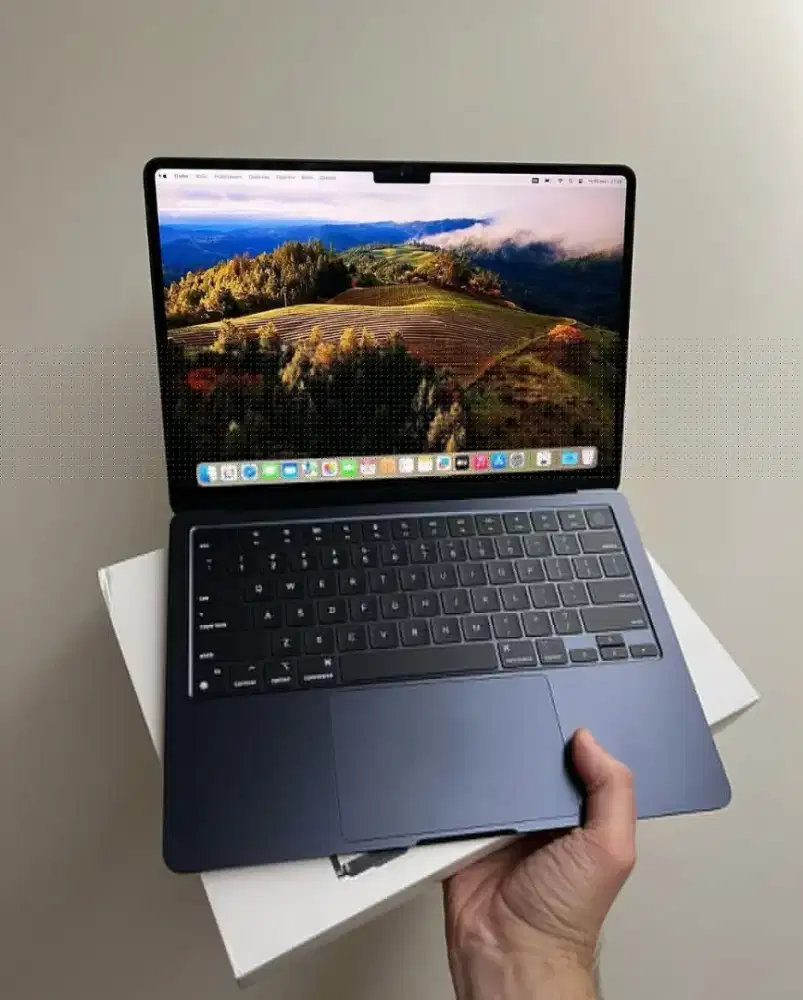 Macbook Air M3 IBOX memori 512/16GB garansi resmi