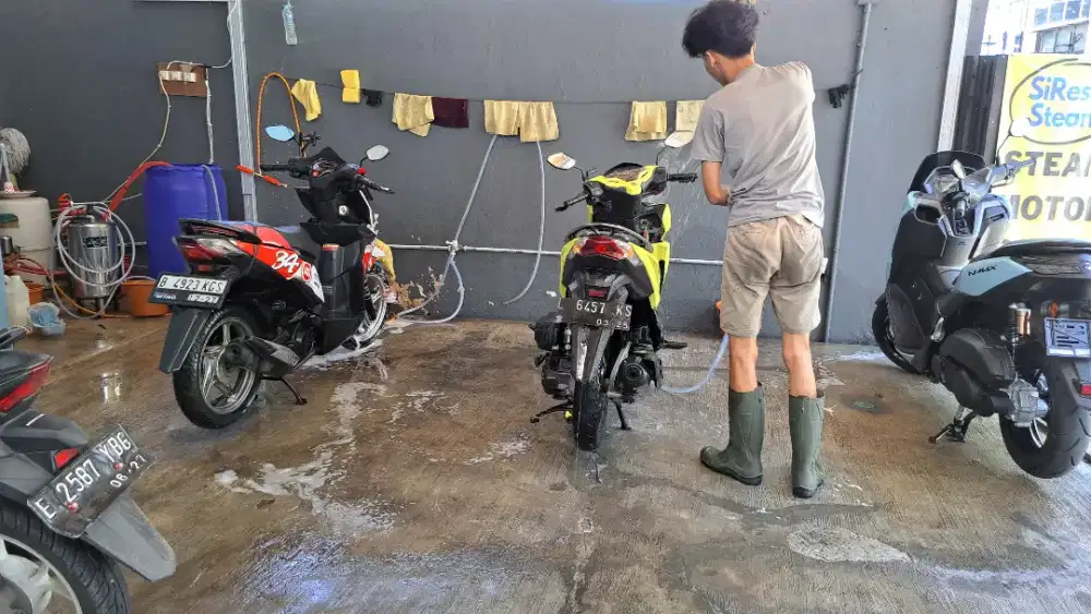 Dicari karyawan cuci motor