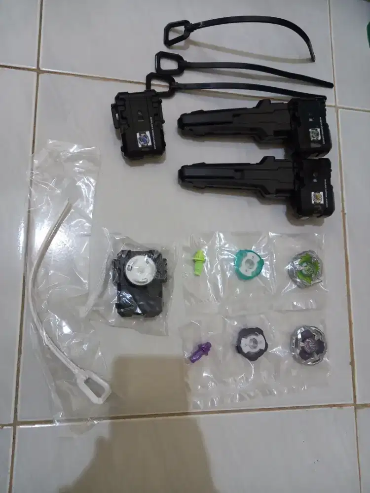 Beyblade X Winder Launcher, Beyblade Knighshield