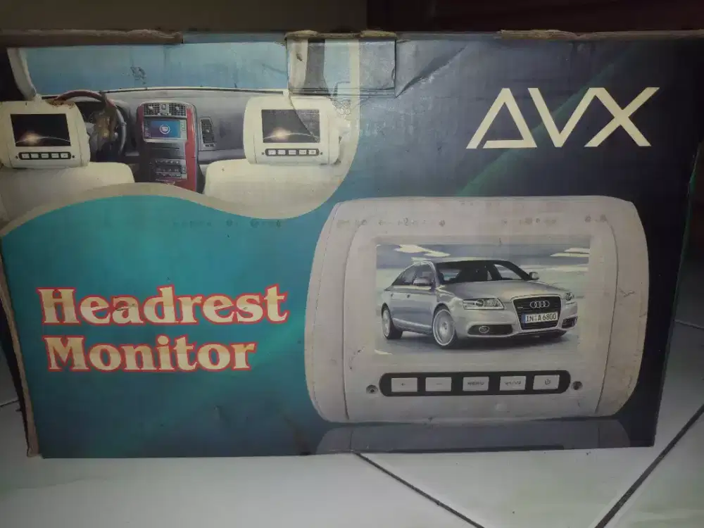 Monitor atau TV Jok Mobil