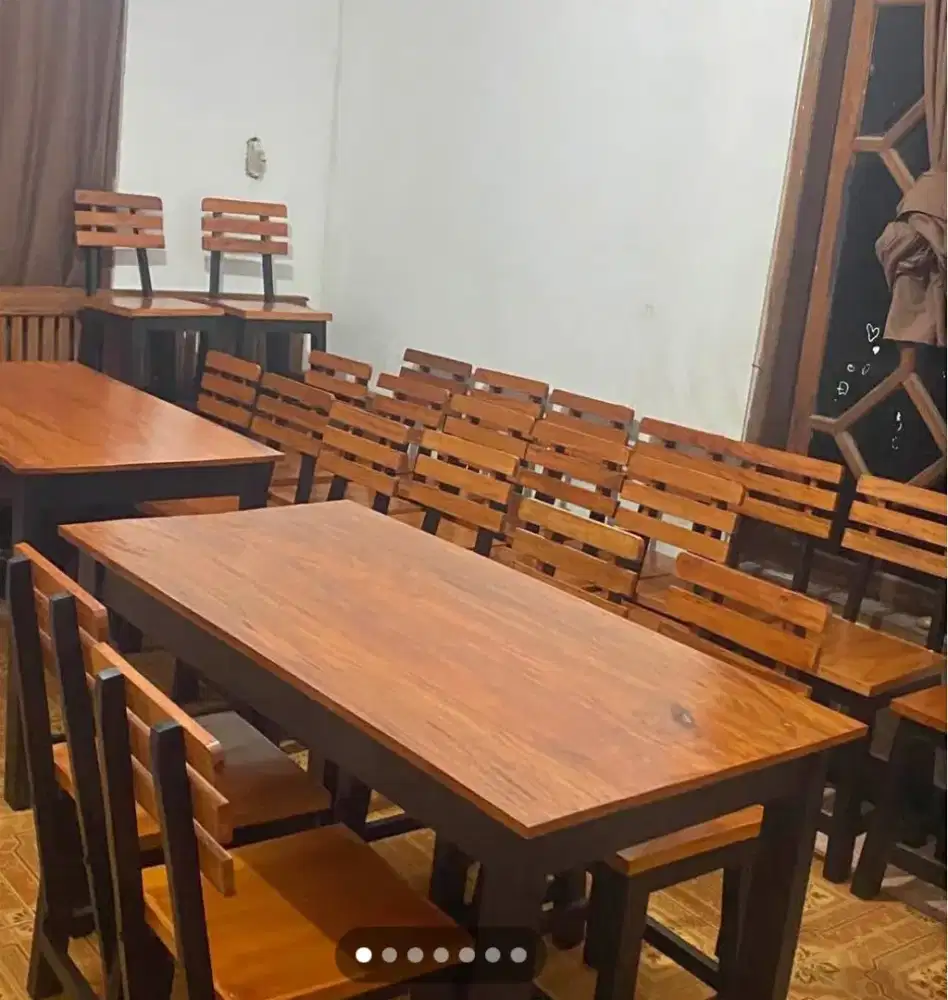 di juwal meja kursi lestoran 1 set