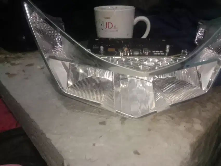 Head lamp beat fi delucx original(lampu depan)