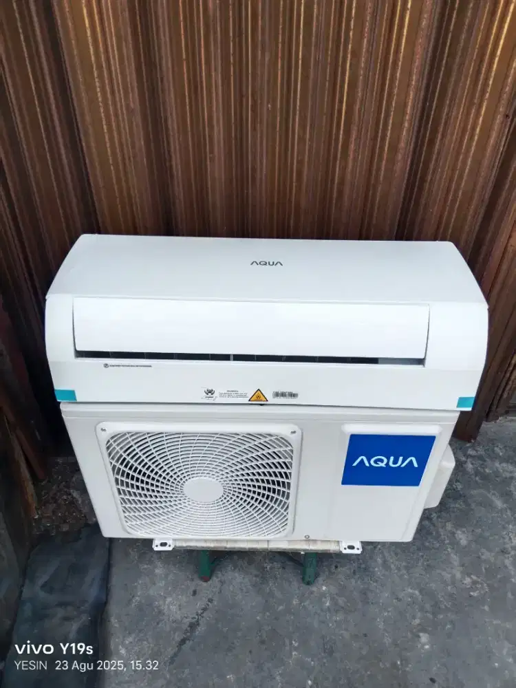 Jual ac 1/2 pk normal lengkap ama kartu garansi