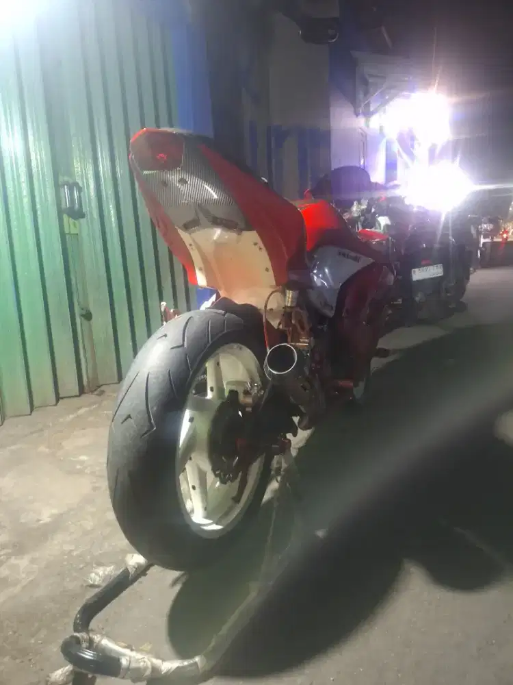 Ninja karbu 250 merah
