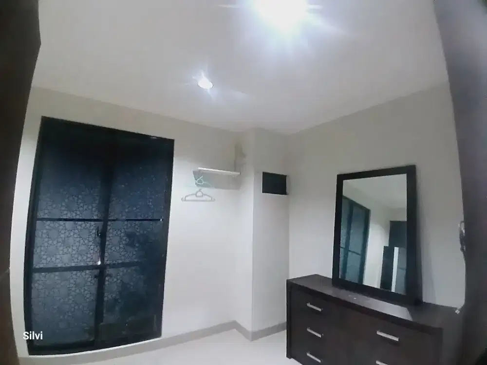 Disewakan rumah di perumahan Holland Village Manado