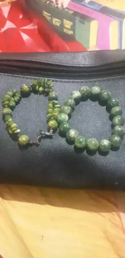 gelang giok sepasang