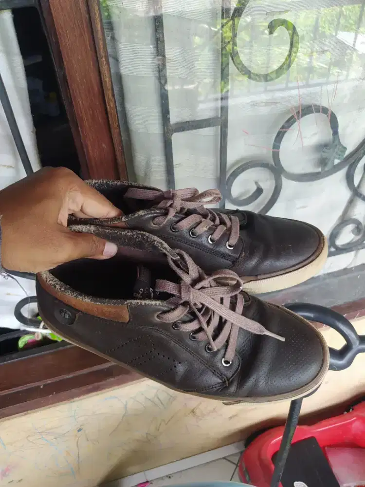 Macbeth hensley size 43