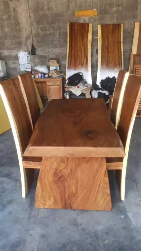 Meja makan kursi rotan kacang