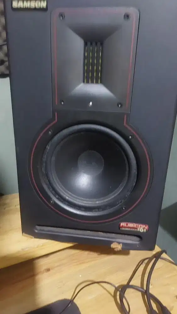 Speaker monitor samson Rubicon R6A