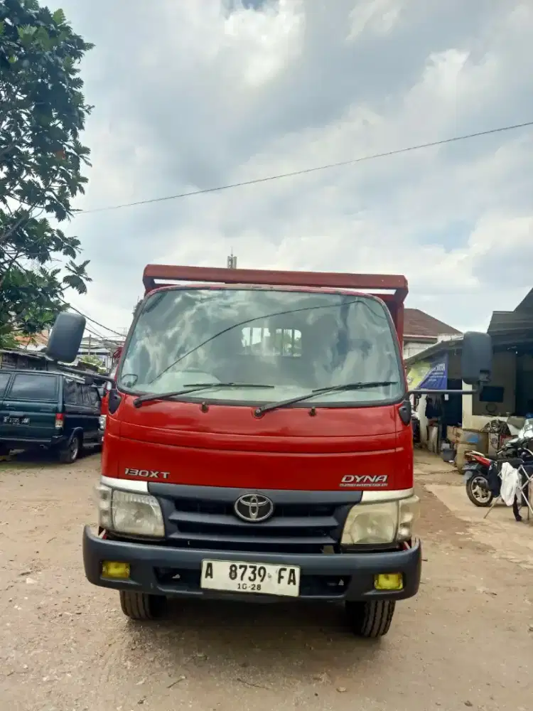 Toyota Dyna Rhino 130XT los bak thn 2013