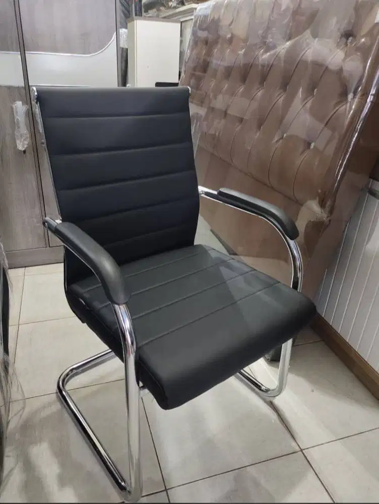 kursi dan meja kantor