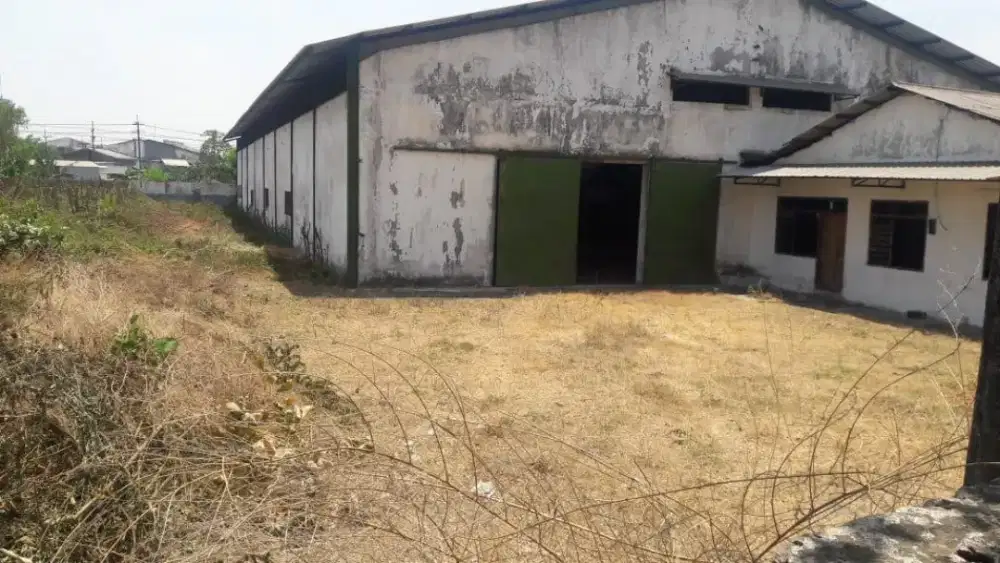 Dijual gudang plus tanah ngelom negara sepanjang