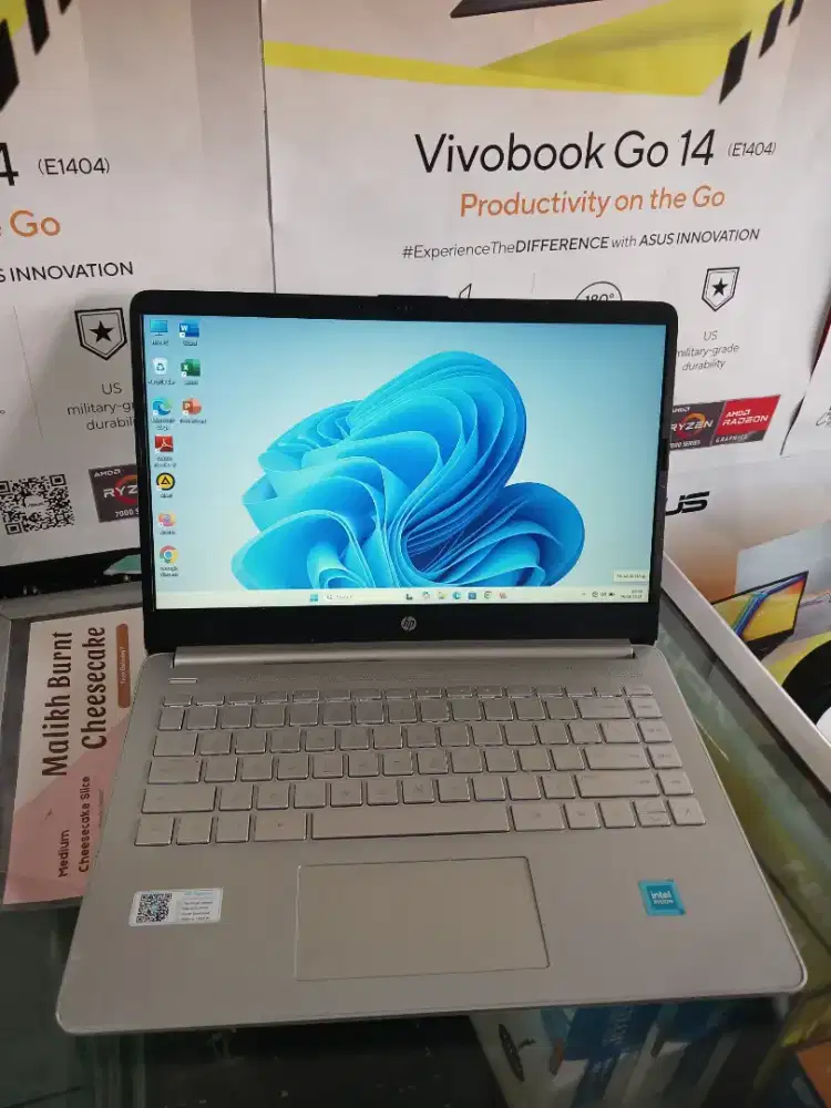 Laptop HP 14s Intel Celeron N4500 Ram 8 Ssd 256 Keyboard Nyala