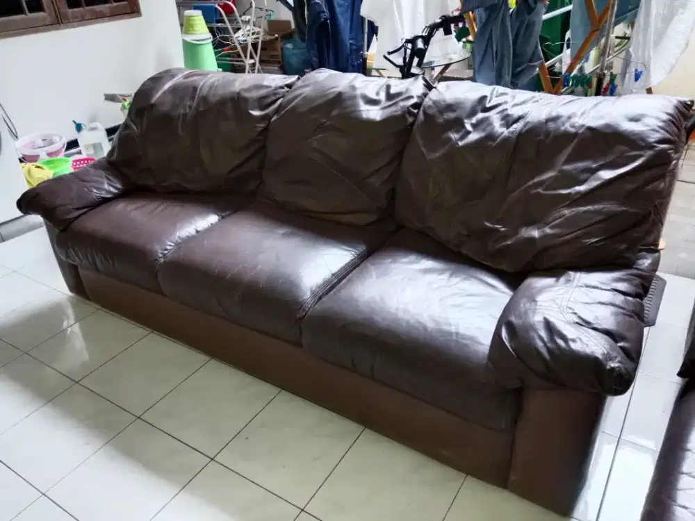 Sofa Kulit coklat