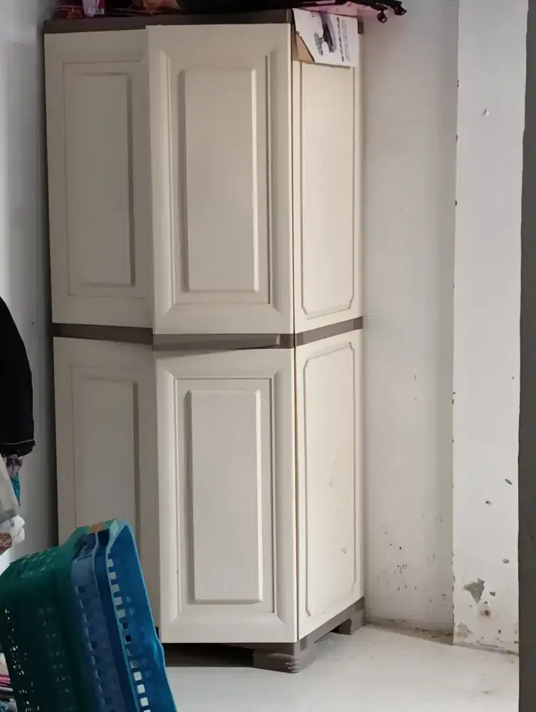 Lemari olimplast 2 pintu