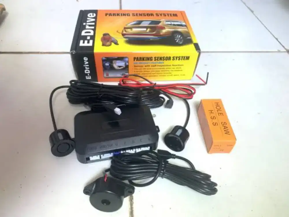 Sensor mundur mobil universal sama pasang