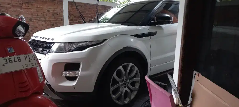 Land Rover range evoge 2013 Dinamyc luxury S14 2.0 tipe tertiggi