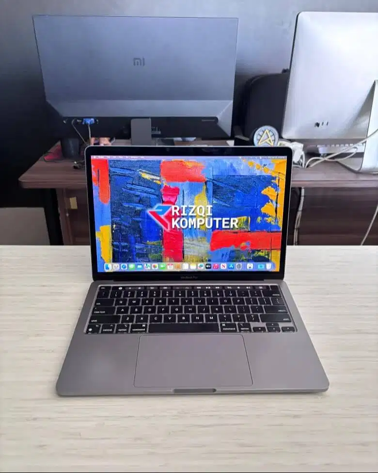 MacBook Pro M1 2020 Touchbar Processor Apple M1 8-Core Ram 8GB SSD 256