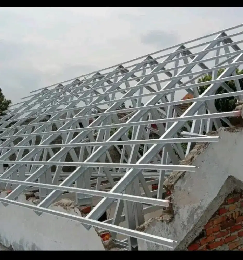 Atap bajaringan trpasang