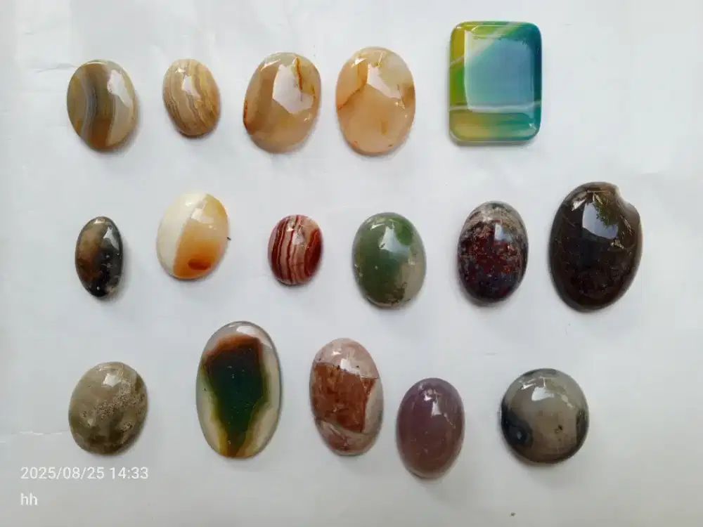 Batu akik motif wajah antik