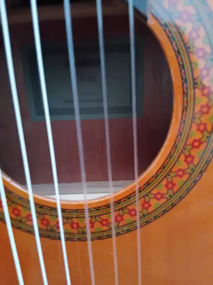 Keyboard Yamaha PSR E403 dan Gitar akustik Yamaha CX40 original...