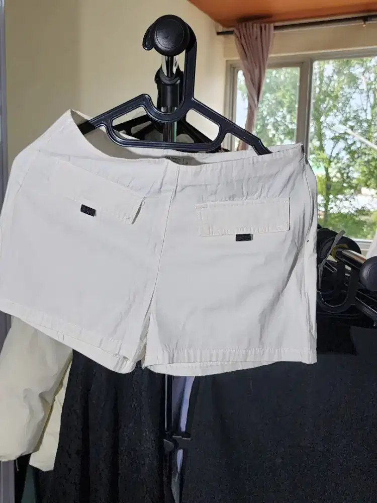 Short Pants Wanita Colourbox - Size M