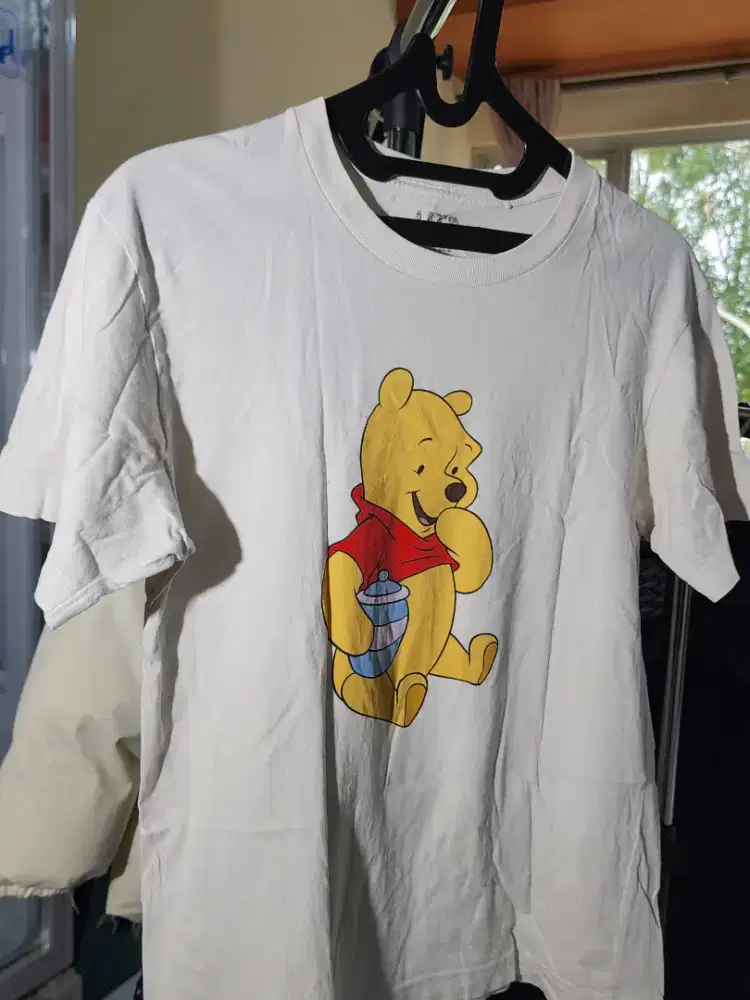 Kaos Putih disney ORI - Size M