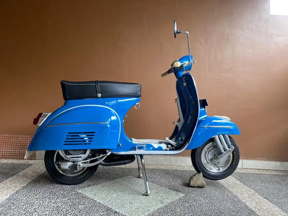 Vespa Super 1973 Astuti