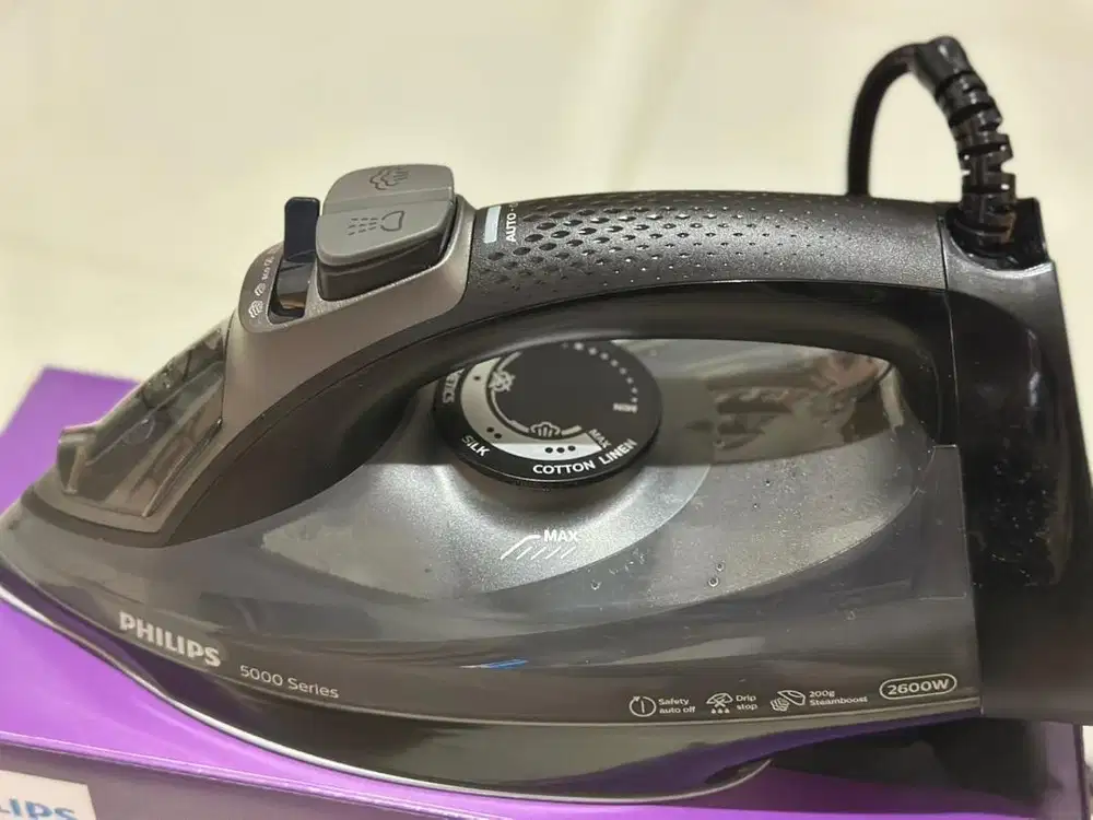 Steam iron PHILIPS 5000 series