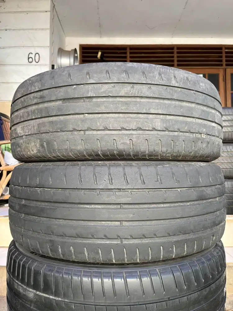 Ban GT Radial Champiro HPY 235 55 r19  2Pcs