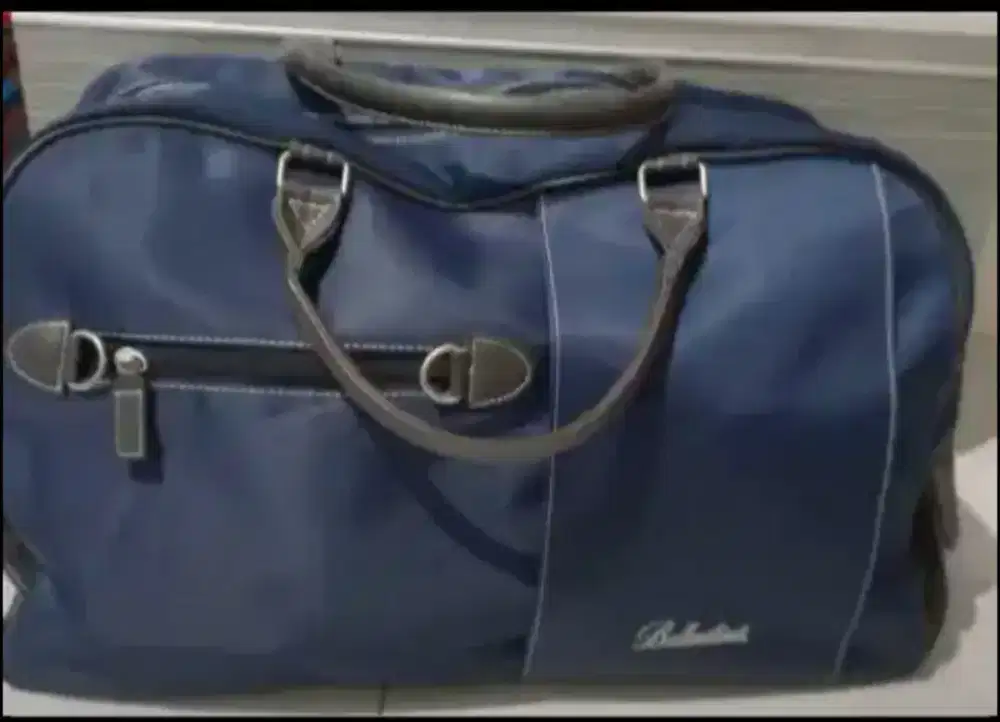 tas minggat ballantines