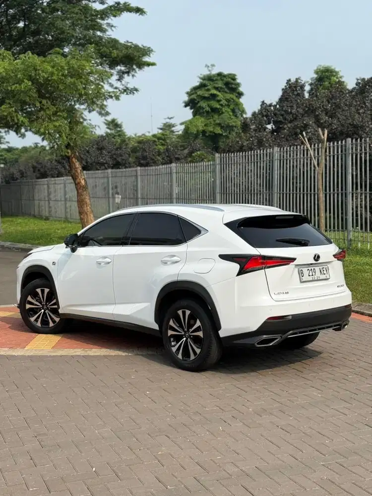 [Mint Condition] Lexus NX-300 F Sport NIK 2018 Putih NX300 RX270 VRZ