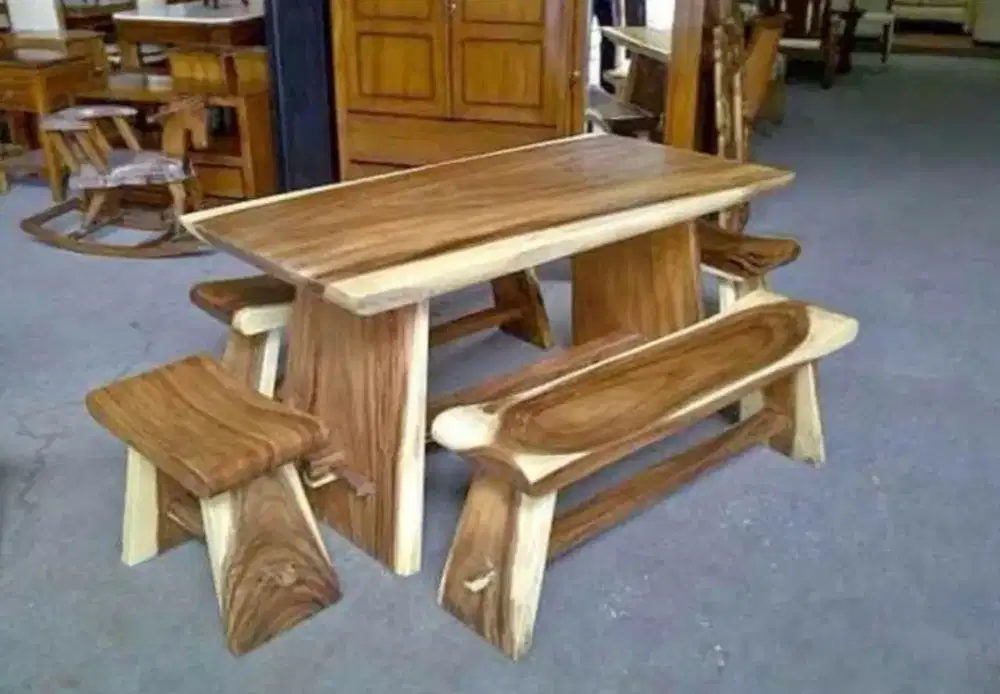 Meja cafe trembesi solid