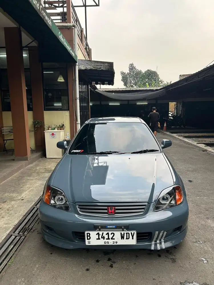 Honda civic ferio tahun 2000
