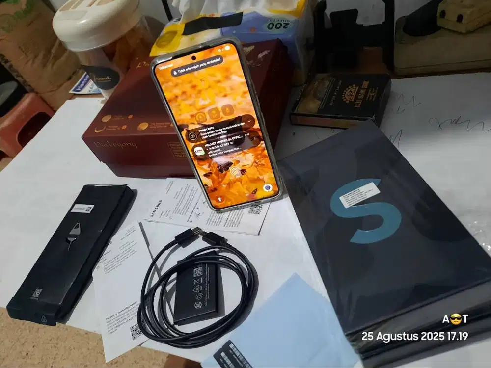 Samsung Galaxy S22 SEIN mulus fullset dari baru