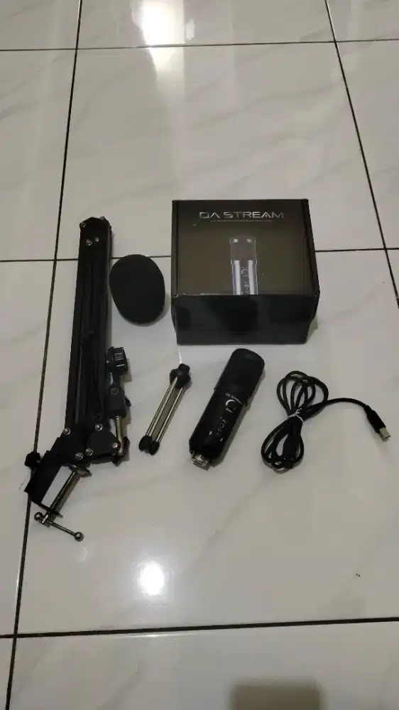 DA Stream - Mic CondenserPodcast