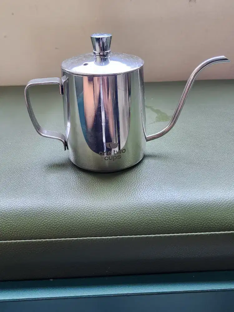 Teko Angsa one two cups