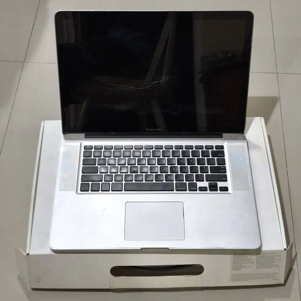 Laptop Macbook Pro 15.4 Inch Late 2009  2,4Ghz Sparepart Komponen